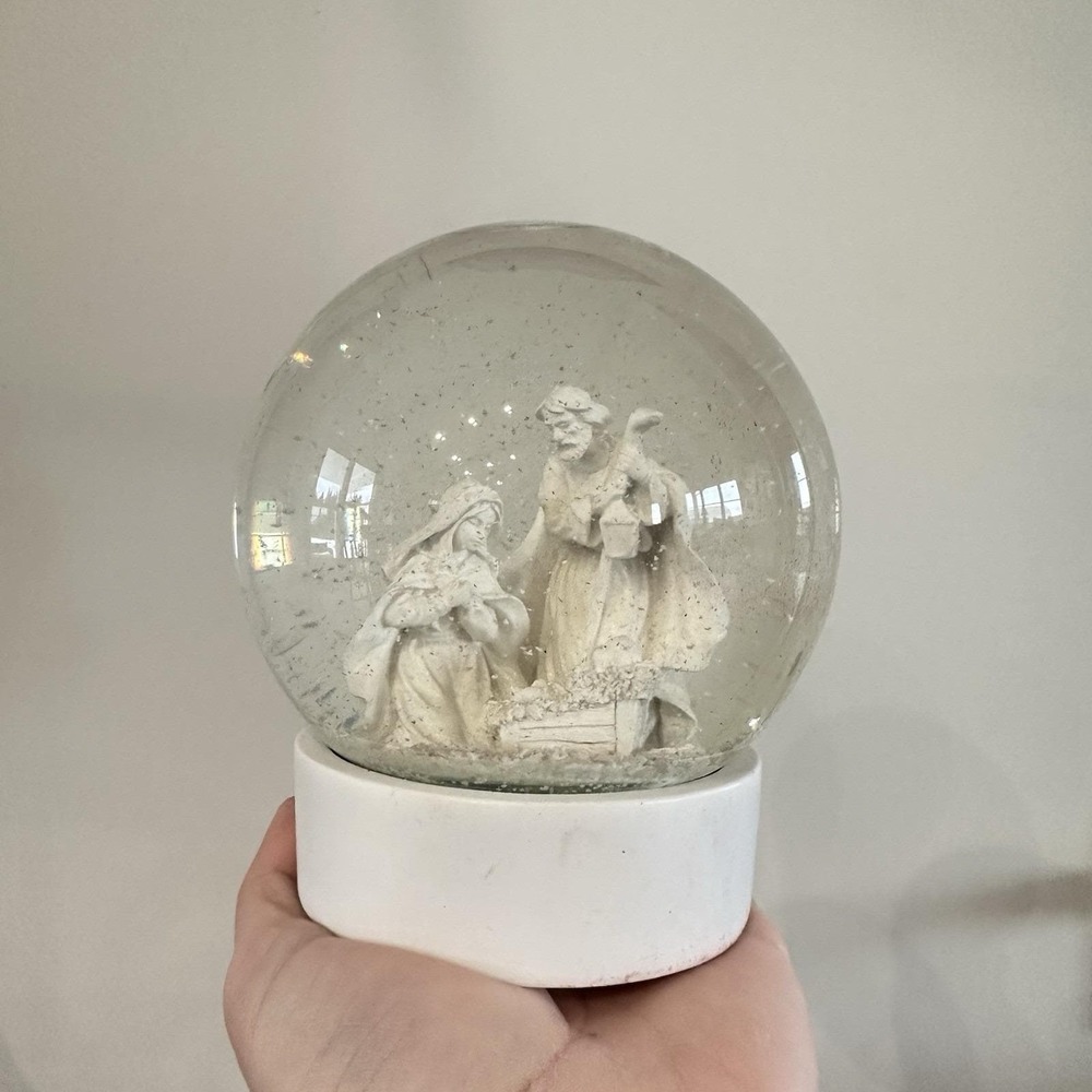 VTG White Nativity‎ Holy Family Show Globe Christmas Heavy Religious Jesus
